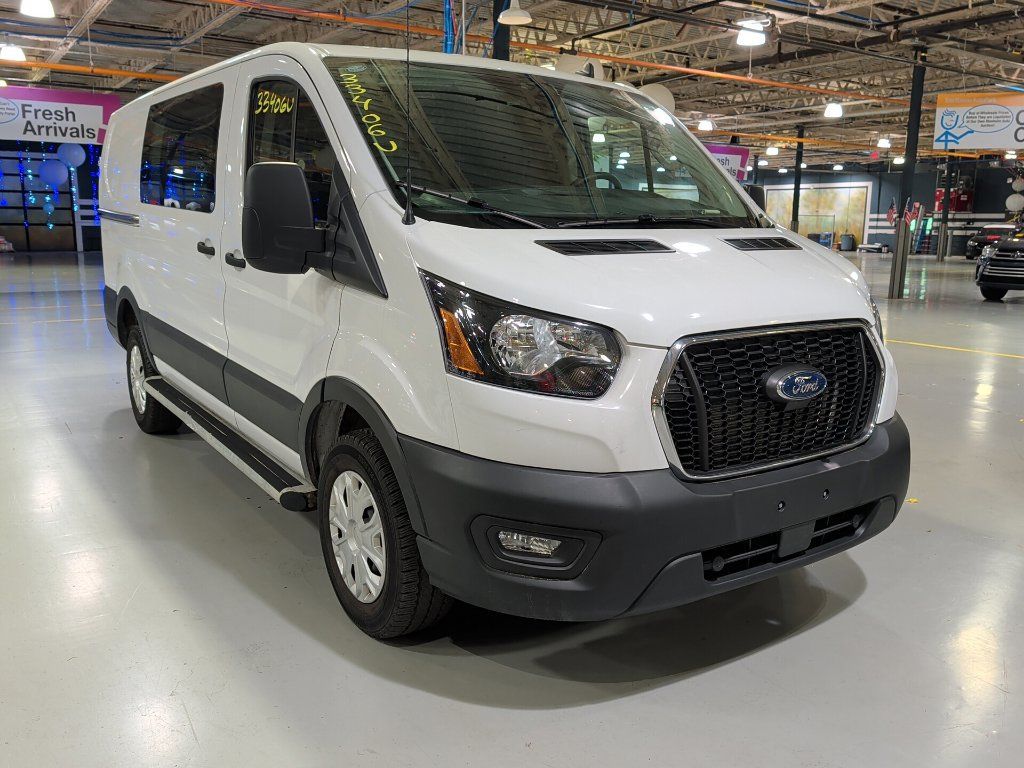 Used 2025 Ford Transit 250 Low Roof w/ Exterior Upgrade Package RWD image 7
