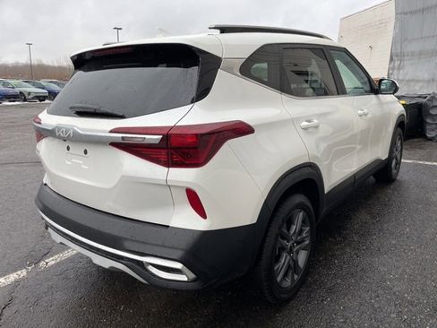 Certified 2023 Kia Seltos S w/ Navigation Package image 5
