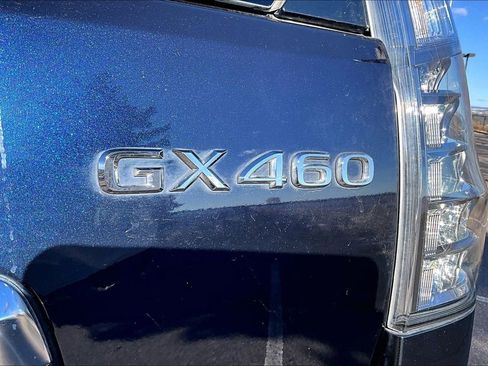 Used 2023 Lexus GX 460 Premium image 34