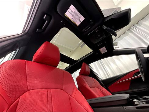 Used 2025 Toyota Camry XSE w/ Premium Package image 22