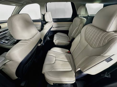 Used 2023 Hyundai Palisade Limited w/ Cargo Package FWD image 29