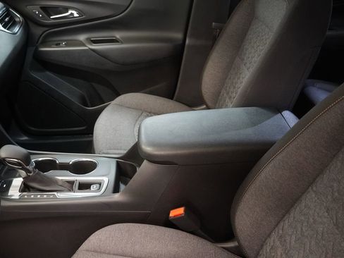 Used 2024 Chevrolet Equinox LT w/ LPO, Floor Liner Package AWD/4WD image 7