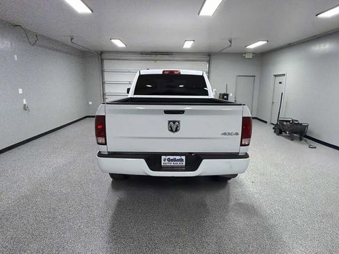 Used 2018 RAM 1500 Express w/ Express Value Package AWD/4WD image 4
