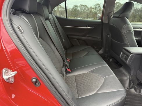 Used 2021 Toyota Camry XSE w/ Navigation Package image 39