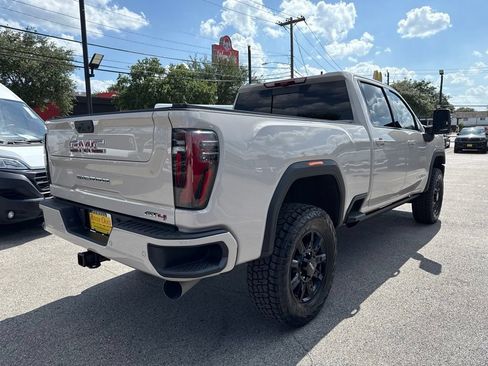 Used 2026 GMC Sierra 2500 AT4 w/ AT4 Premium Plus Package AWD/4WD image 6
