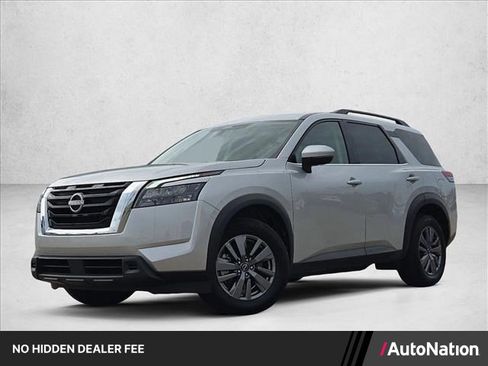 Used 2025 Nissan Pathfinder SV FWD image 1