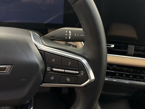 Certified 2025 Chevrolet Equinox ACTIV w/ Safety and Technology Package image 13