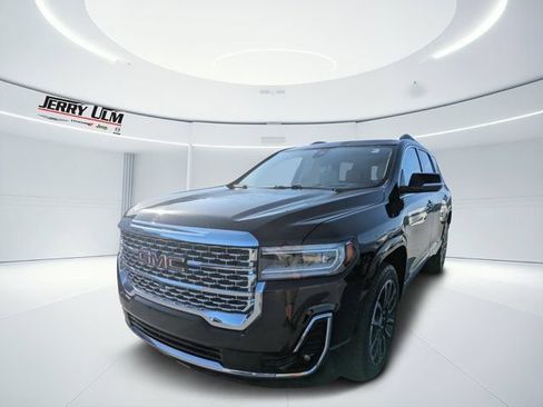 Used 2020 GMC Acadia Denali w/ Technology Package FWD image 6