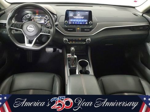 Used 2025 Nissan Altima 2.5 SR FWD image 15
