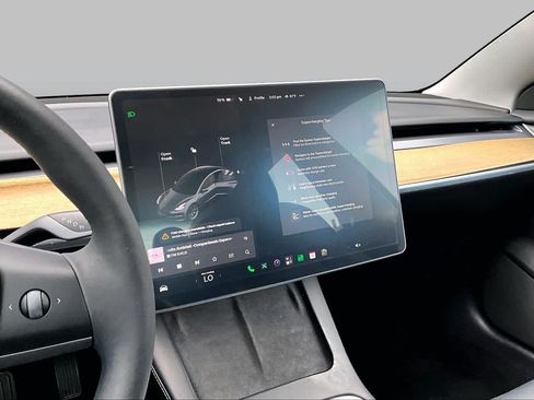 Used 2021 Tesla Model 3 Standard Range Plus RWD image 6