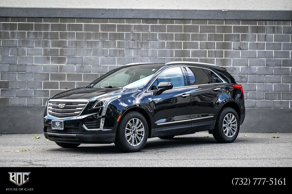 Used 2018 Cadillac XT5 Luxury w/ Driver Awareness Package FWD image 1