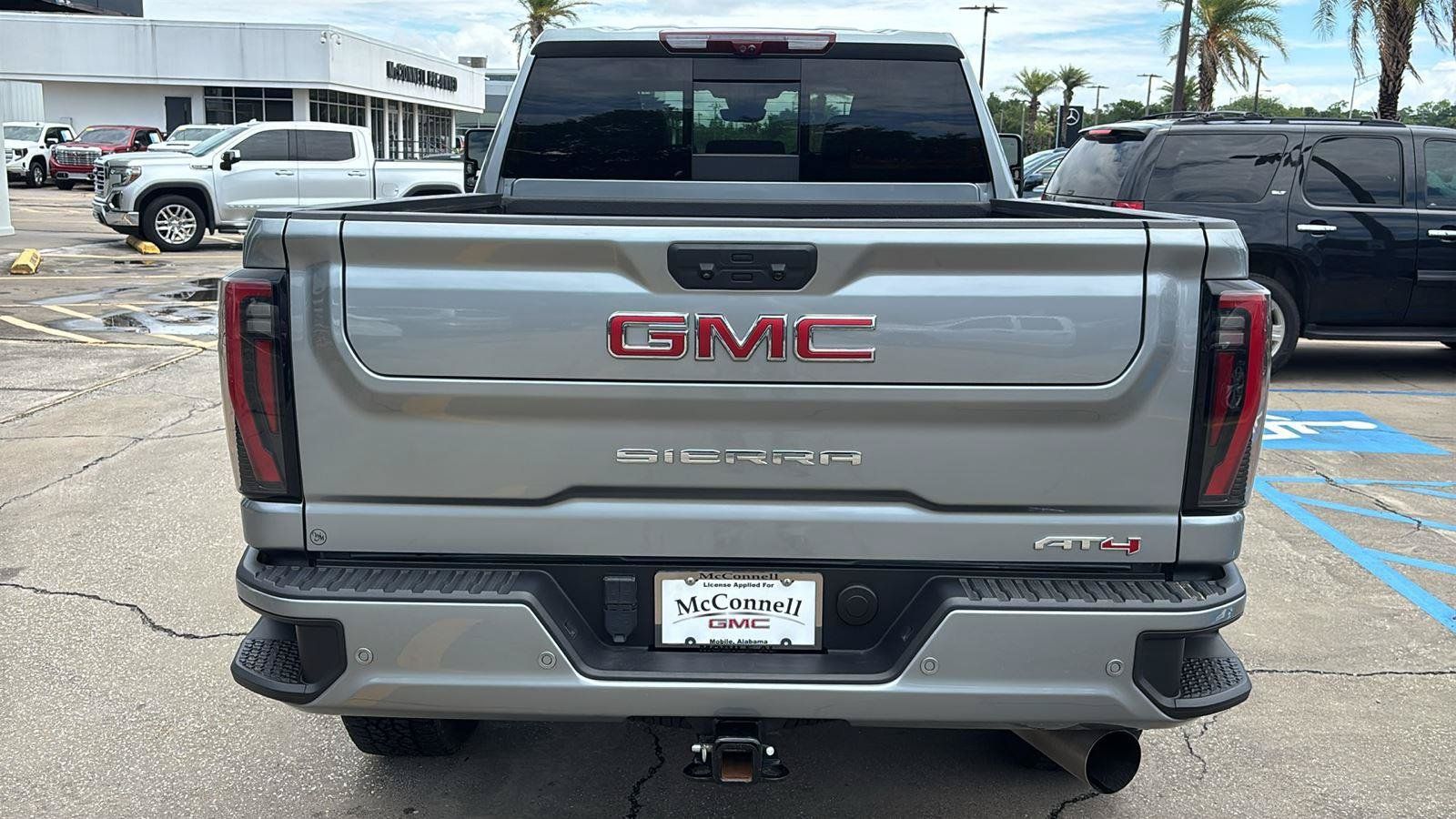 Certified 2024 GMC Sierra 2500 AT4 w/ AT4 Premium Plus Package AWD/4WD image 6