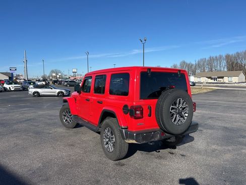 Used 2024 Jeep Wrangler Sahara w/ Safety Group image 6