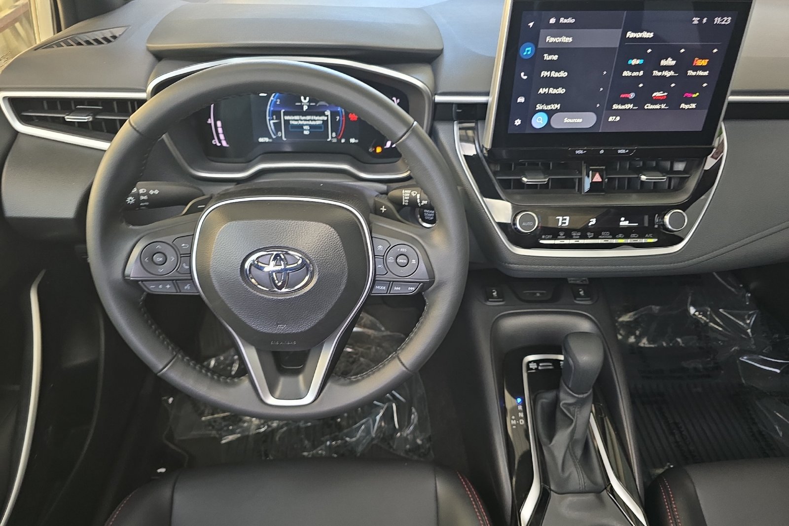 Used 2025 Toyota Corolla XSE FWD image 11