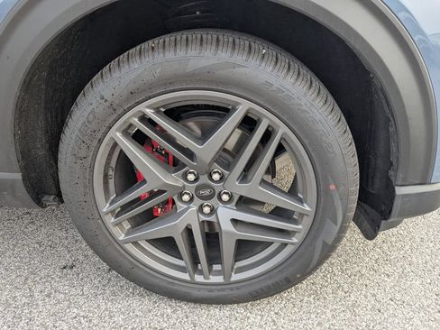 New 2026 Ford Explorer ST-Line w/ ST-Line Street Pack AWD/4WD image 4