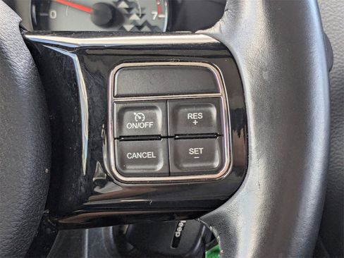 Used 2017 Jeep Wrangler Unlimited Sahara image 29