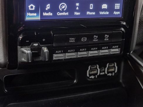 Used 2022 RAM 3500 Laramie AWD/4WD image 28