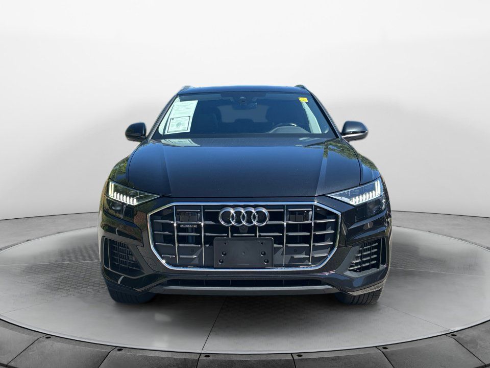 Used 2023 Audi Q8 Premium Plus AWD/4WD image 2