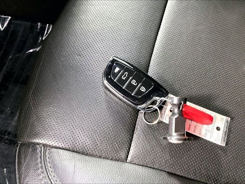 Used 2019 GMC Sierra 1500 SLT image 10