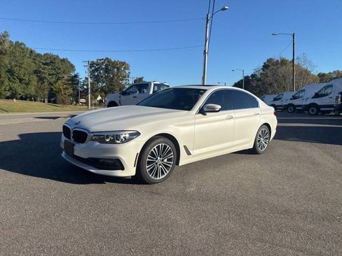 Used 2018 BMW 530i xDrive image 13