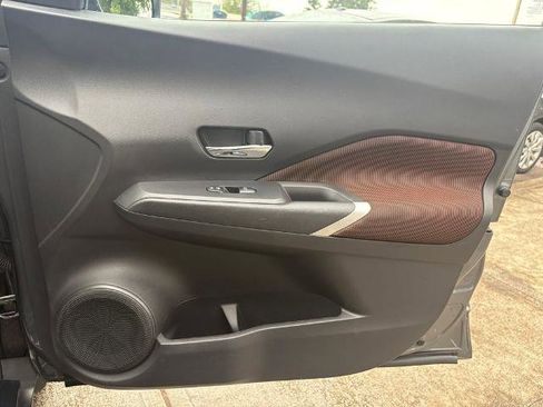 Certified 2023 Nissan Kicks SR image 27