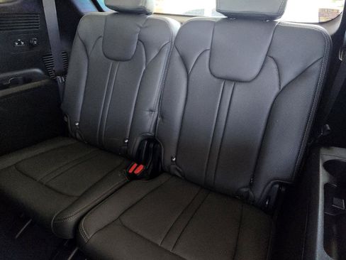 Used 2021 Kia Sorento LX FWD image 22