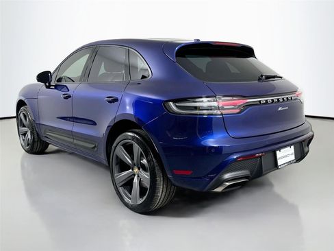 Certified 2026 Porsche Macan AWD/4WD image 3