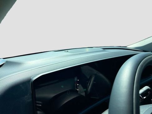 New 2025 Kia EV6 Light image 9