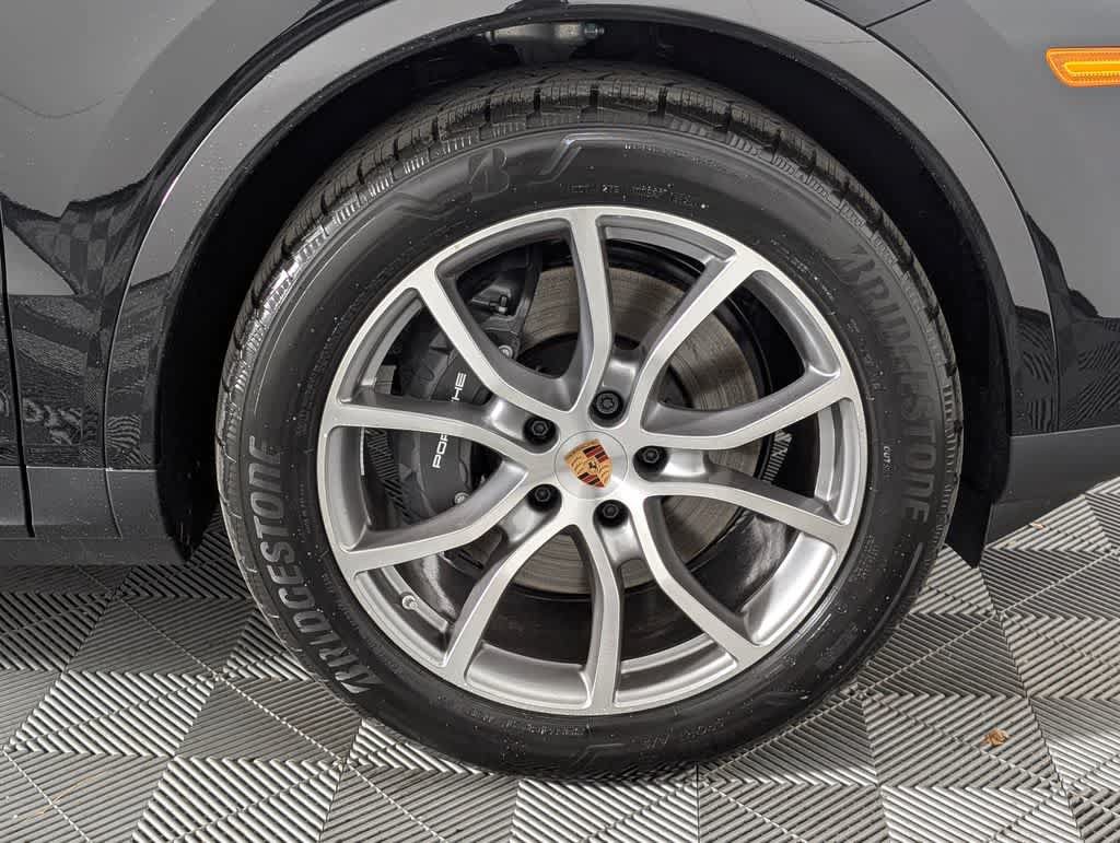 Used 2026 Porsche Cayenne Coupe AWD/4WD image 14