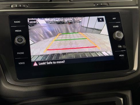 Used 2024 Volkswagen Tiguan SE R-Line FWD image 20