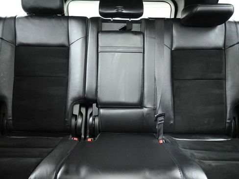 Used 2017 Jeep Grand Cherokee Altitude image 28