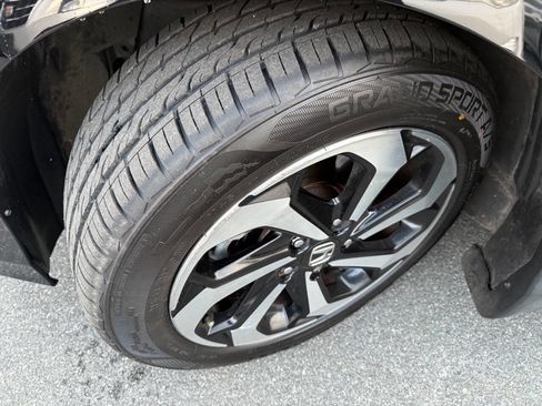 Used 2017 Honda Accord EX-L image 25