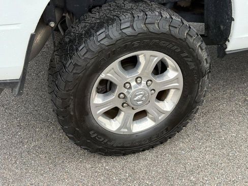 Used 2024 RAM 2500 Big Horn AWD/4WD image 6