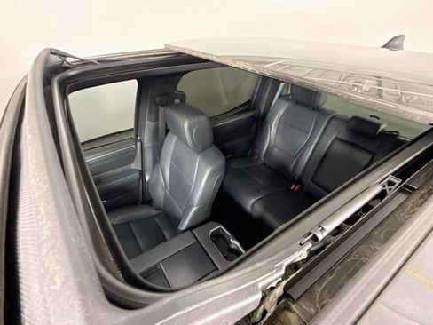 Used 2024 Toyota Tundra Platinum AWD/4WD image 21