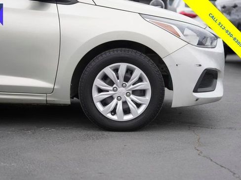 Used 2018 Hyundai Accent SE image 4