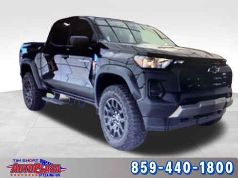 Used 2024 Chevrolet Colorado Trail Boss w/ Advanced Trailering Package AWD/4WD image 4