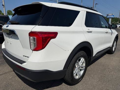 Certified 2023 Ford Explorer XLT w/ Equipment Group 202A AWD/4WD image 2