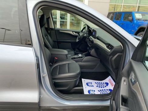 Used 2022 Ford Escape SEL w/ Technology Package image 31