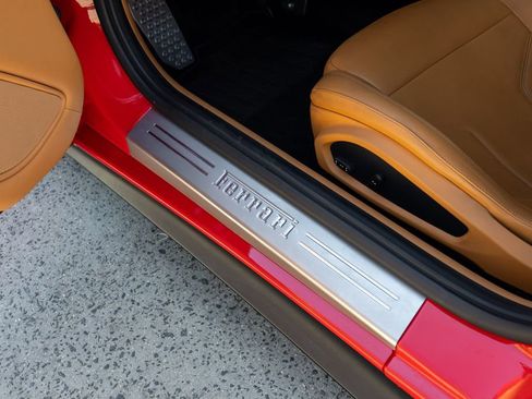 Used 2016 Ferrari F12 Berlinetta RWD image 32