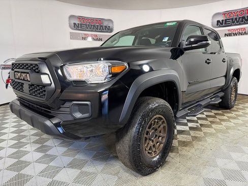 Used 2023 Toyota Tacoma 4x4 Double Cab w/ Trail Edition image 7
