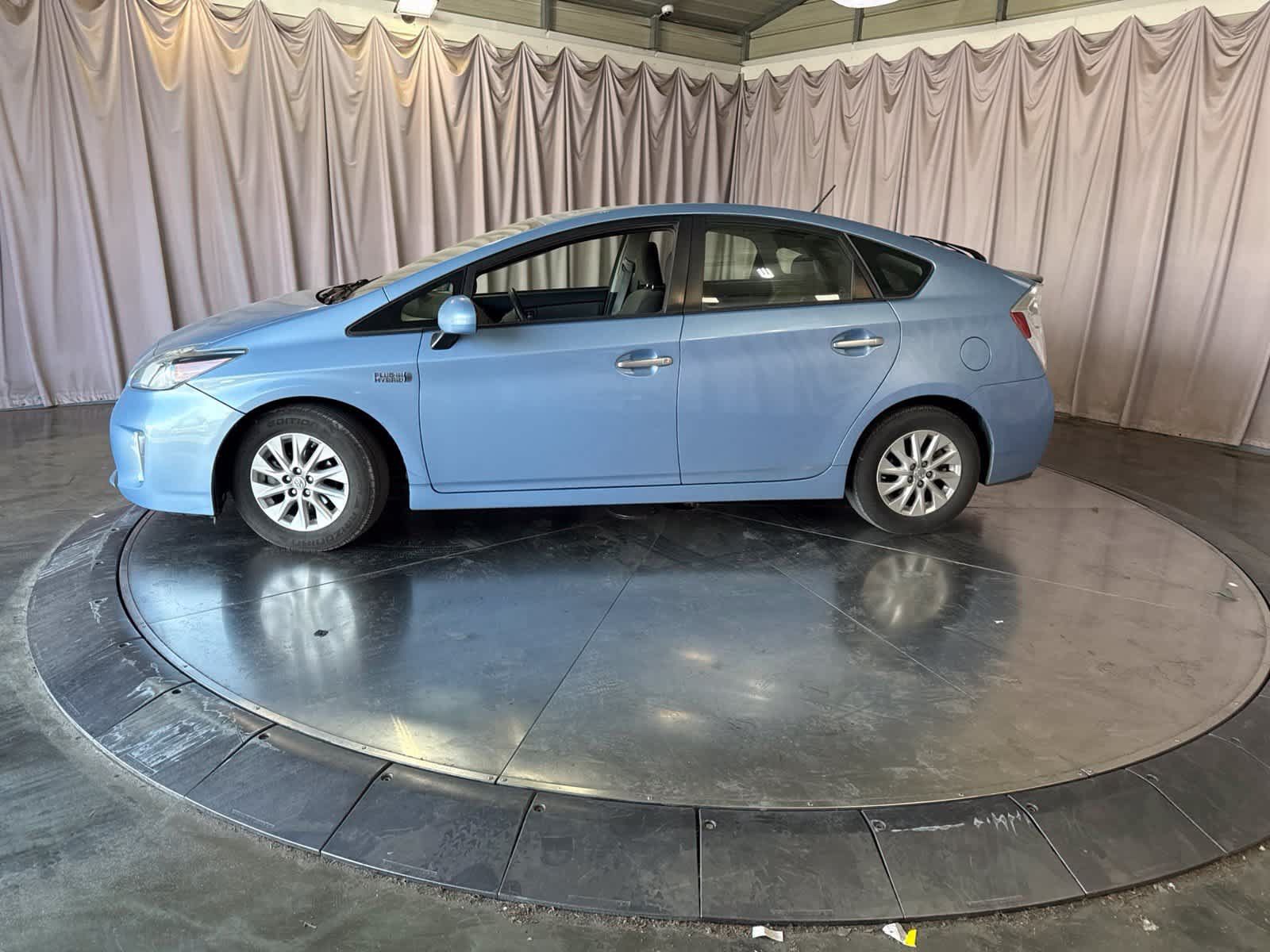 Used 2015 Toyota Prius Prime Plug-In Hybrid FWD image 8