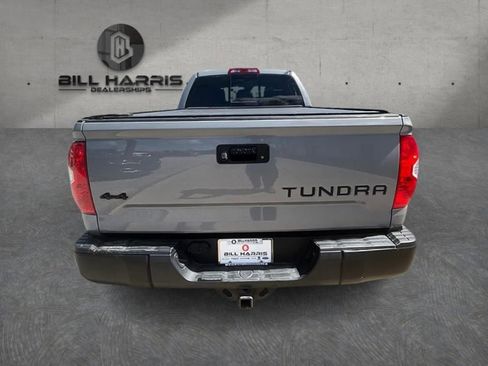 Used 2018 Toyota Tundra SR5 w/ SR5 Upgrade Package AWD/4WD image 6