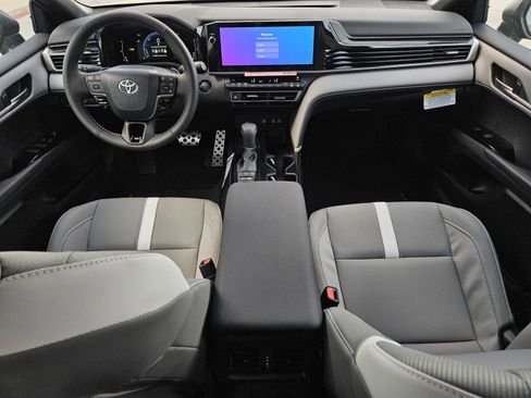 New 2026 Toyota Camry SE (Natl) FWD image 30