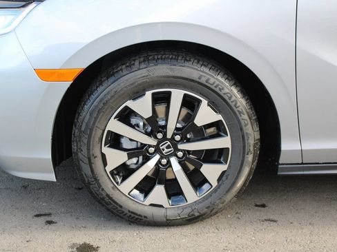 New 2026 Honda Odyssey EX-L image 6