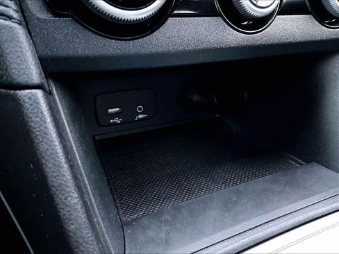 Used 2023 Subaru Crosstrek 2.0i image 27