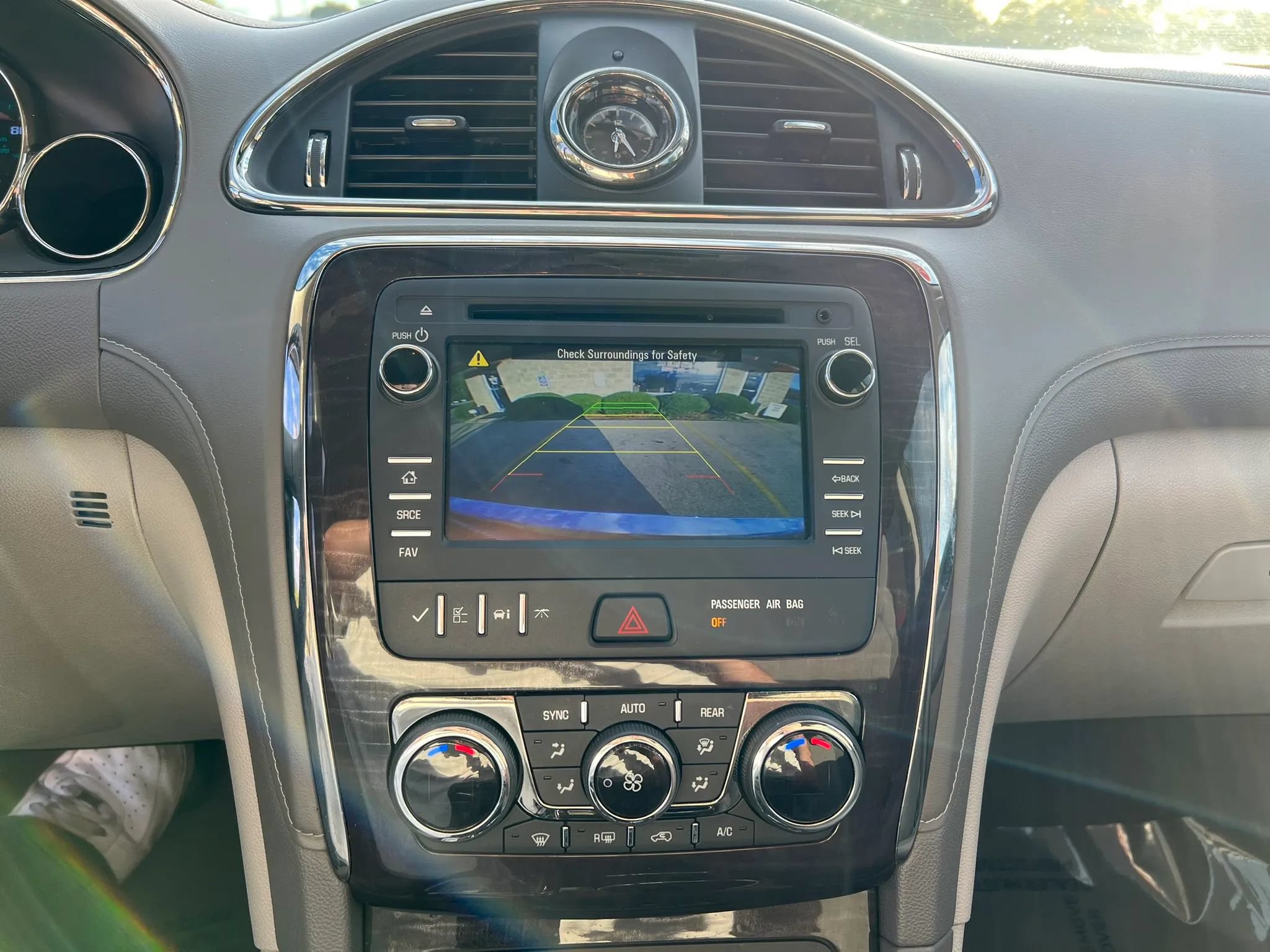 Used 2016 Buick Enclave Convenience w/ Trailering Package FWD image 17