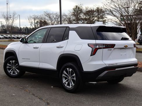 Used 2025 Chevrolet Equinox LT image 5