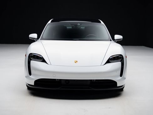 Used 2023 Porsche Taycan w/ Premium Package image 6