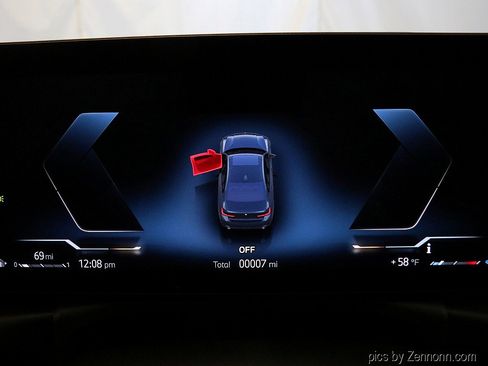 Used 2025 BMW 330i xDrive Sedan w/ Premium Package image 17