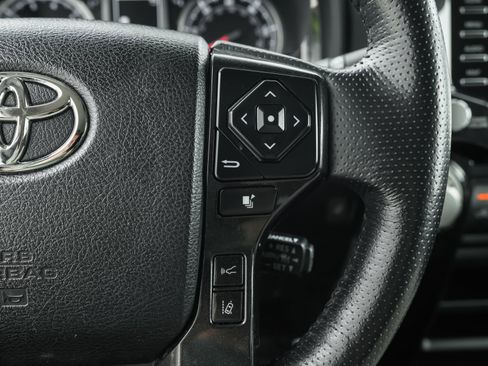 Used 2024 Toyota 4Runner TRD Off-Road Premium image 18